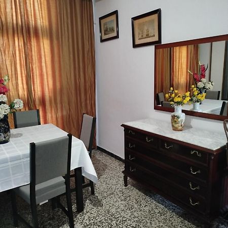 Apartamento Acogedor Sevilla Bagian luar foto