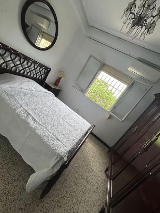 Apartamento Acogedor Sevilla Bagian luar foto