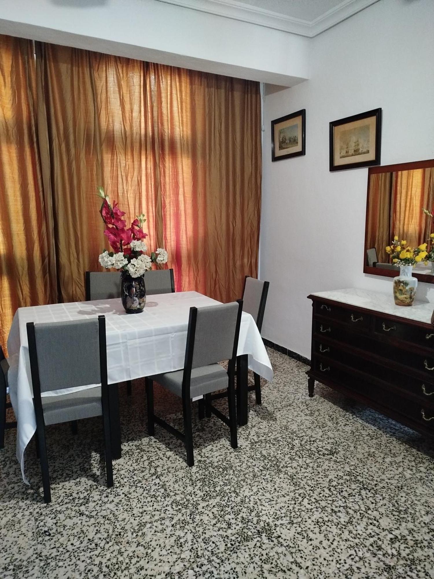 Apartamento Acogedor Sevilla Bagian luar foto